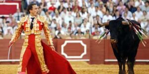 Rafaelillo firmó lo más destacado ante la miurada. Foto: Arjona