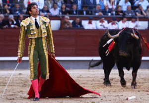 Cayetano, resignado ante el devenir del festejo. (Foto: J.R.Lozano)
