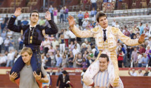 Fandi y Valls salieron por la puerta grande. (Foto: Javier Arroyo)