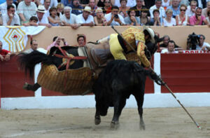El 4º derribó a Antonio Muñoz. (Foto: André Viard)