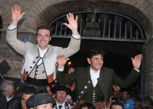 Andy Cartagena y Diego Ventura salieron a hombros. (Foto: Rullot)