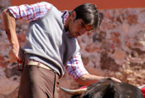 Perera tentó en Jaral de Peñas. (Foto: Emilio Méndez/Suertematador para Toromedia)