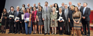 Los Príncipes de Asturias junto a los premiados.