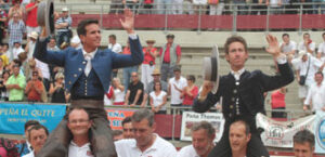 Manuel Manzanares y Leonardo Hernández han abierto la puerta grande. (Foto: Berho)