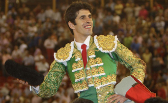 Tres trofeos para Talavante y un bravo toro de Jandilla en Murcia