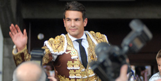 Manzanares, El Juli y Antonio Bañuelos, triunfadores en Palencia