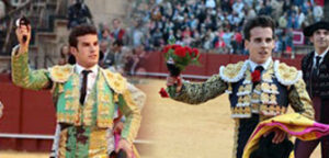 Adrián y Caballero pasearon una oreja. (Foto: Arjona)