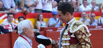 Padilla, Fandi y Manzanares, una oreja cada uno en Alicante