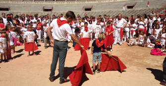 El Juli, con los más pequeños