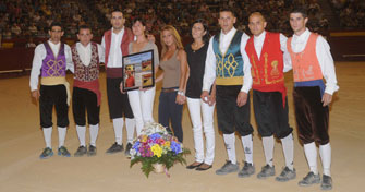 Valencia homenajea a Majín