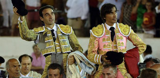 Ponce y Curro Díaz, puerta grande en Linares