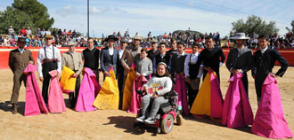 Solidaridad y buen toreo a beneficio de Alba