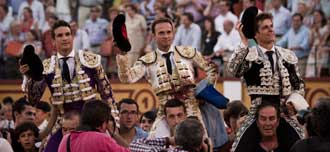 Todos a hombros en Badajoz