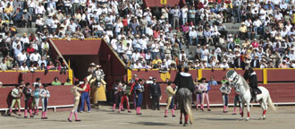 Ponce y Hermoso, juntos en atractiva corrida mixta en Acho