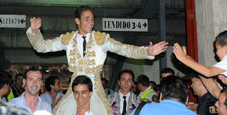 Cara y cruz para Posada de Maravillas y Armillita