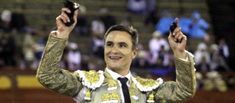 Bautista, triunfador de la Corrida de Navidad de Apizaco