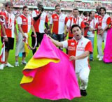 Goleada de solidaridad en Granada 