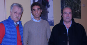 Juan Millán, con su tándem de mentores.