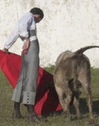 El novillero Pablo Belando, apoderado por Antonio Soler