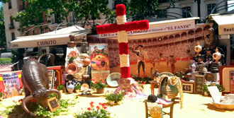 El Fandi ya tiene su Cruz de Mayo en Granada