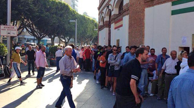 Colas en La Malagueta