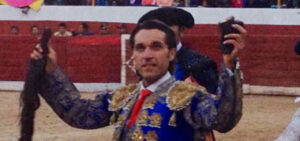Barba, con los trofeos simbólicos.
