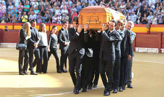 El toreo entero despide a Manzanares en Alicante