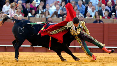Manzanares y Galván, dos volteretones