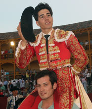 Álvaro Lorenzo, puerta grande