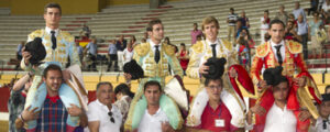 David Galván, Emilio Huertas, Javier Jiménez y el novillero sin picadores Darío Domínguez, a hombros.