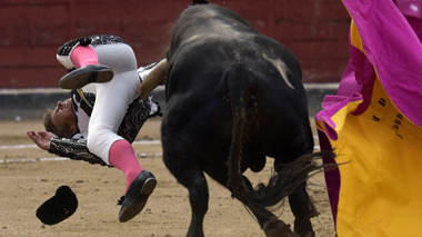 Tremenda voltereta a El Cordóbés y triunfo de El Fandi en San Sebastián de los Reyes