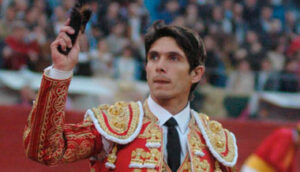 Castella cortó una oreja en su primera tarde en estaTemporada Grande.