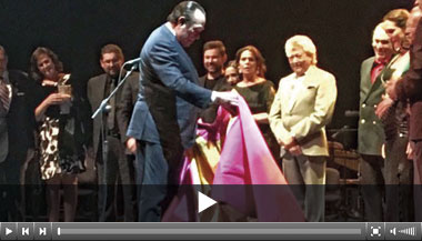 Las verónicas de Curro Romero vuelven a enloquecer en Sevilla