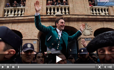 Andy, puerta grande en la matinal de rejones en Valencia