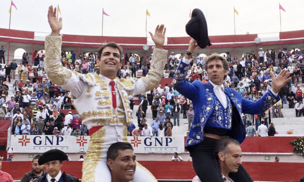 Macías indulta y triunfa junto a Hermoso en Irapuato