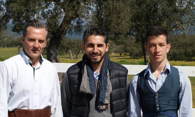 Guillermo Valencia, con apoderados