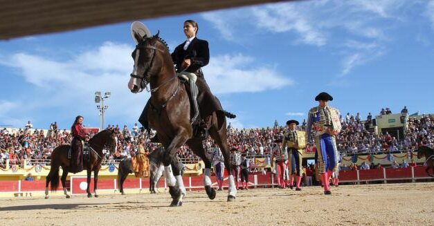 Laury Tisser, alternativa en la corrida del Centauro de Oro