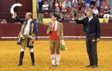 Moura y Telles, a gran nivel con una magnífica corrida de Vinhas