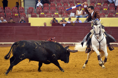 Salvador, Cartagena y Telles hijo, por encima de los toros