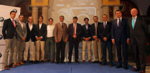 Los empresarios de la plaza, autoridades, toreros y ganaderos, tras la presentación de los carteles.