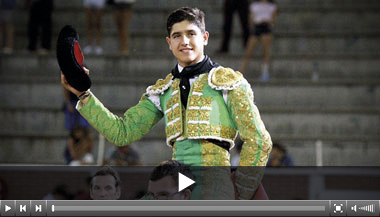 Luis David Adame, tres orejas, sigue su racha en San Sebastián de los Reyes