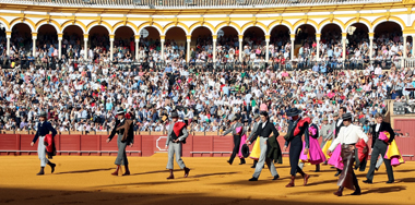 Figuras para el festival a beneficio de José Manuel Soto