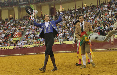 Hermoso y los Moura, más arte que emoción en Lisboa