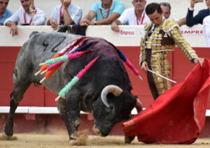 Rafaelillo y "Aldeano", de Miura, ambos galardonados.
