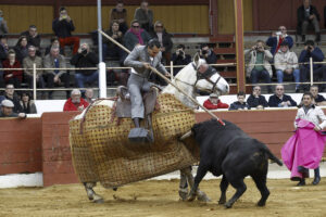 Iván Fandiño, en el tercio de varas