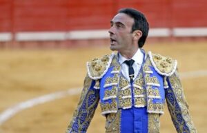 Busto Enrique Ponce
