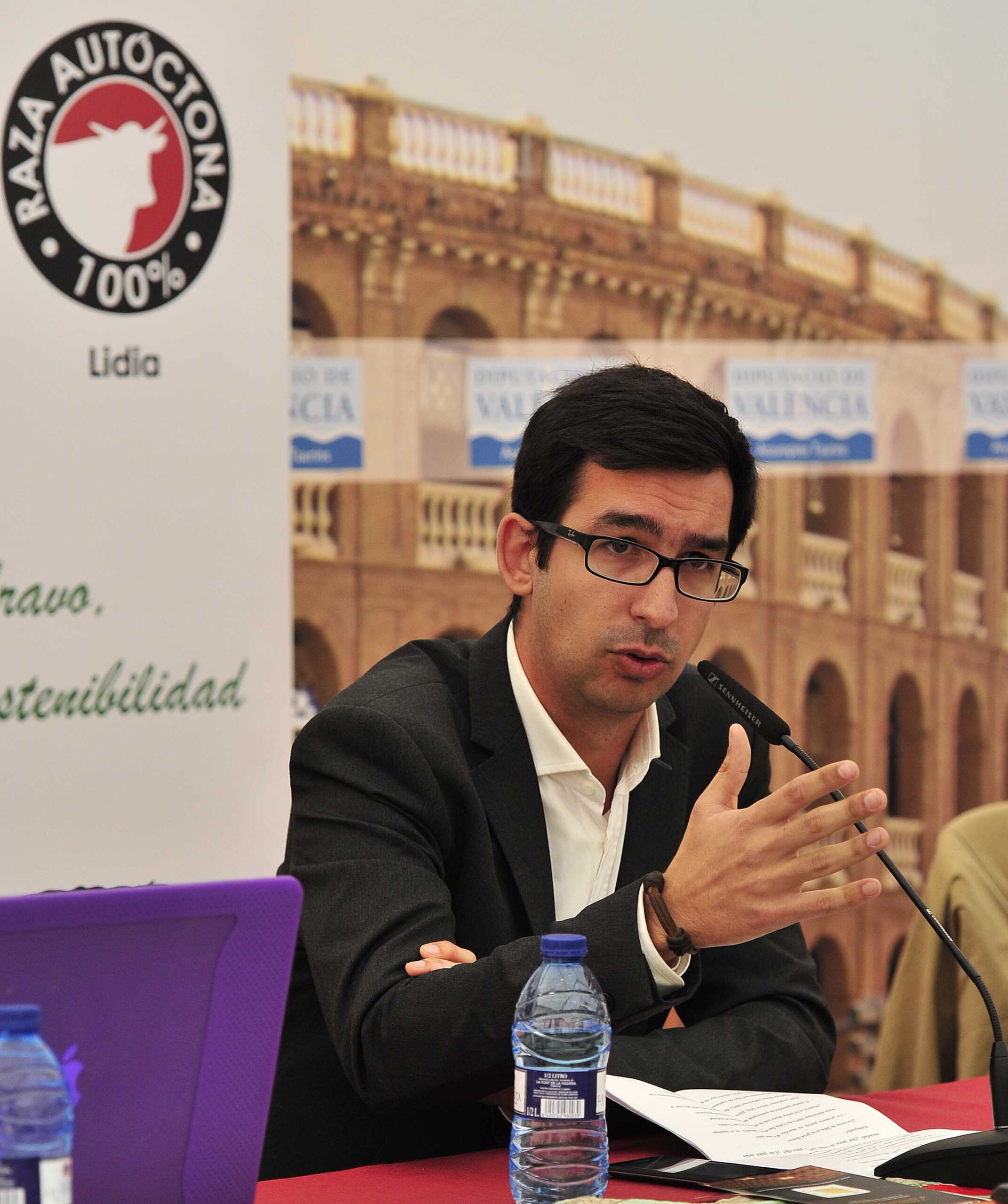 Coloquio “La carne de lidia, garantía de origen y sostenibilidad”