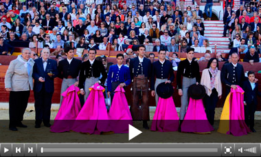 Once orejas, un rabo y un llenazo en Murcia