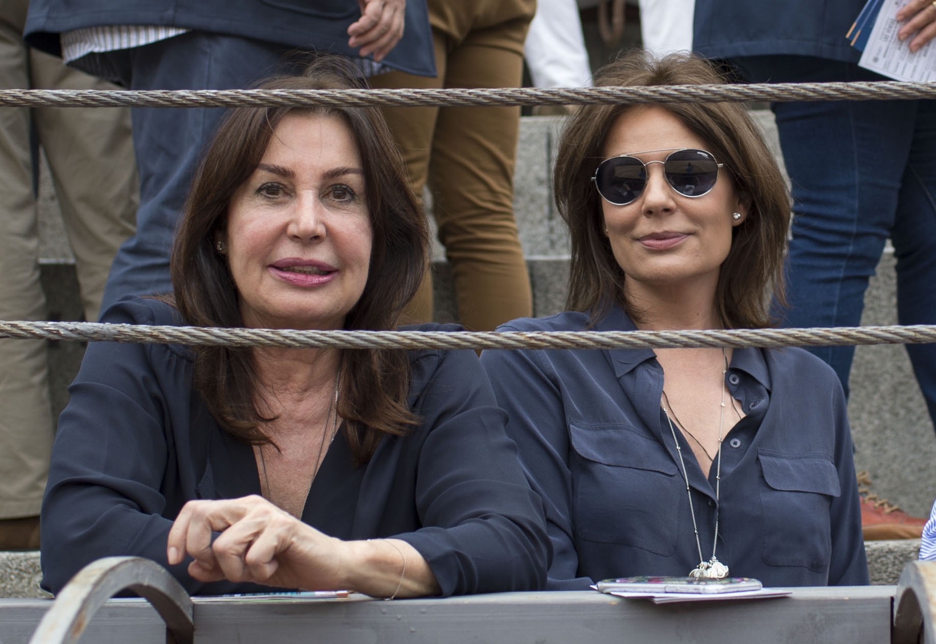 Carmen Martínez Bordiu y Nuria González.