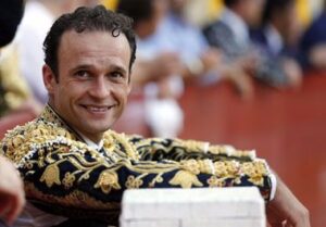 Busto Antonio Ferrera